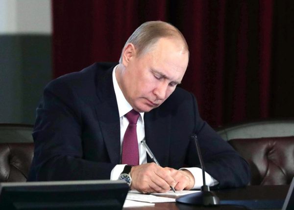 Putin legalizza importazioni parallele