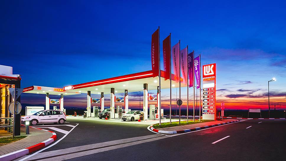 L'Italia ha autorizzato la vendita della raffineria LUKOIL in Sicilia a una società cipriota
