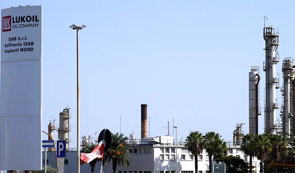 L'Italia ha autorizzato la vendita della raffineria LUKOIL in Sicilia a una società cipriota