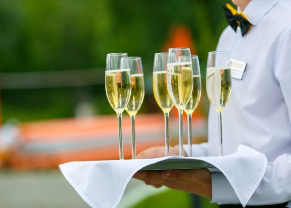 Importazione dei vinin in Russia Export vino italiano in Russia 2025